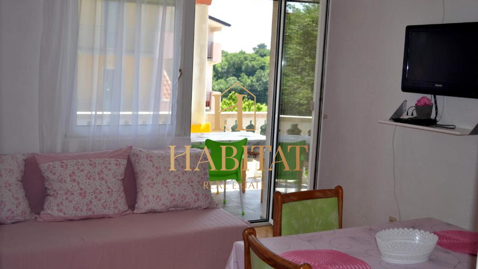 Istria, House 288m2, four apartments, close to the sea, Valbandon