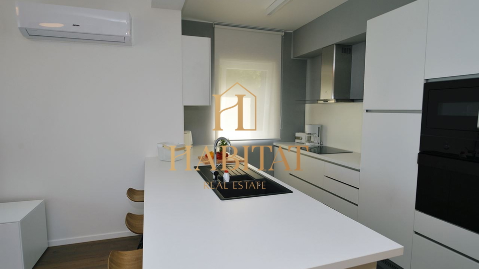 Wohnung, 128 m2, Verkauf, Lovran