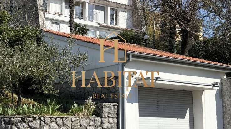 Matulji&comma; samostoje&cacute;a ku&cacute;a s bazenom&comma; 250 m2