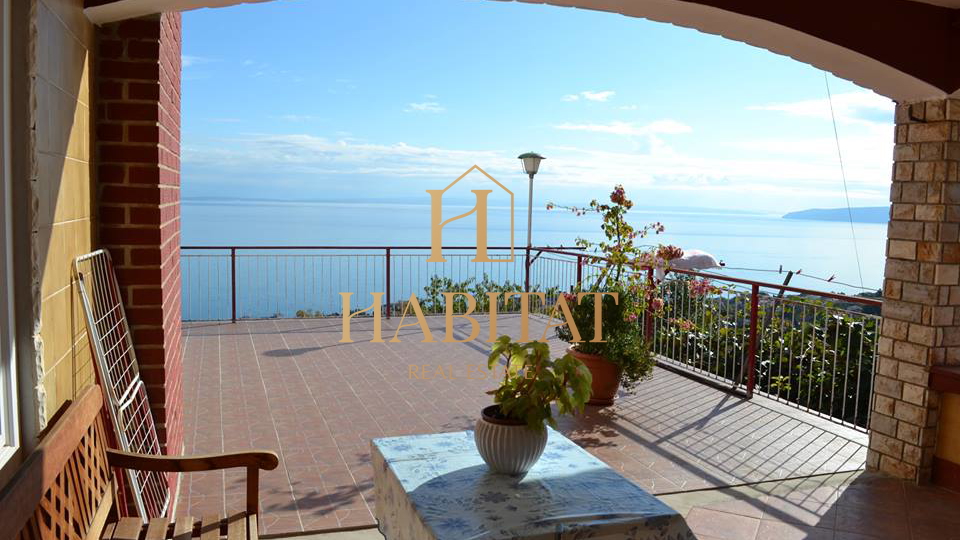 House, 350 m2, For Sale, Lovran