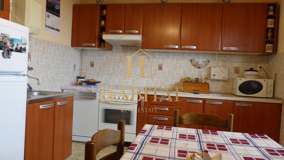 House, 350 m2, For Sale, Lovran