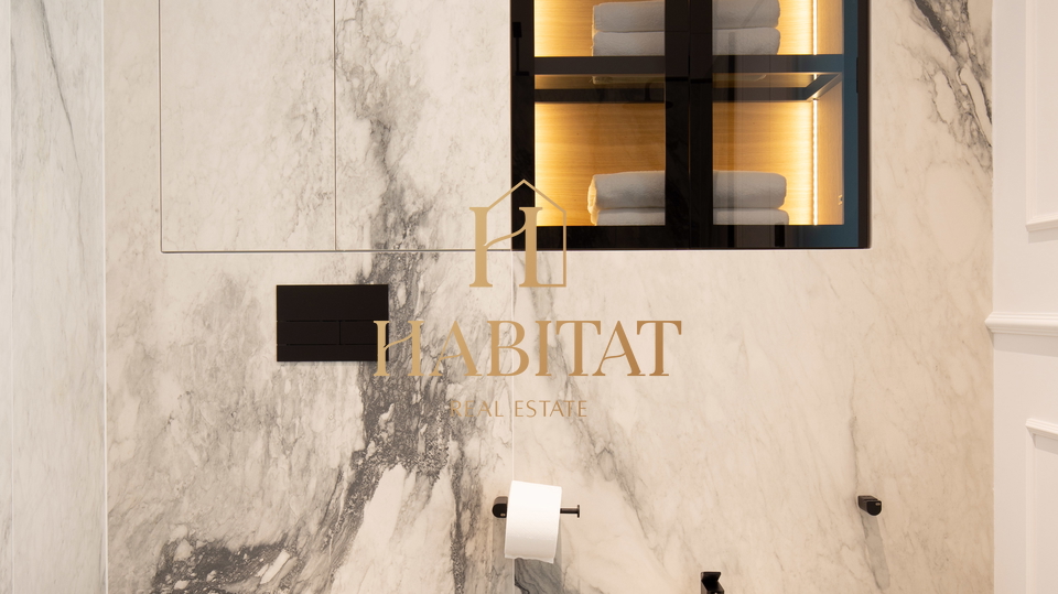 Opatija - centar&comma; luksuzan stan u povijesnoj vili&comma; 2S&plus;DB