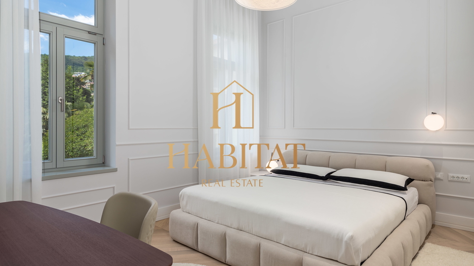 Opatija - centar&comma; luksuzan stan u povijesnoj vili&comma; 2S&plus;DB