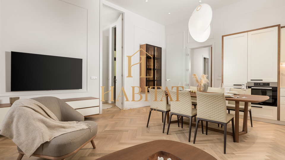 Opatija - centar&comma; luksuzan stan u povijesnoj vili&comma; 2S&plus;DB