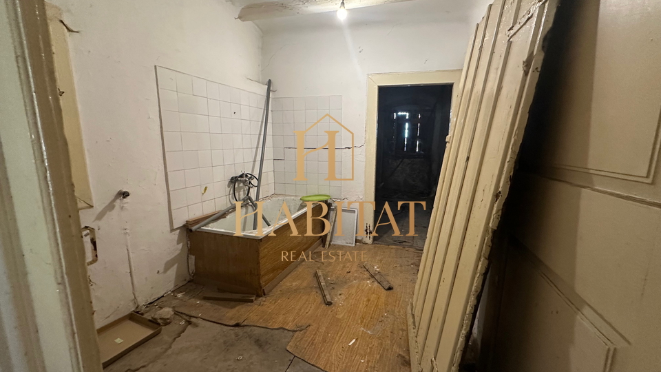 House, 290 m2, For Sale, Kastav