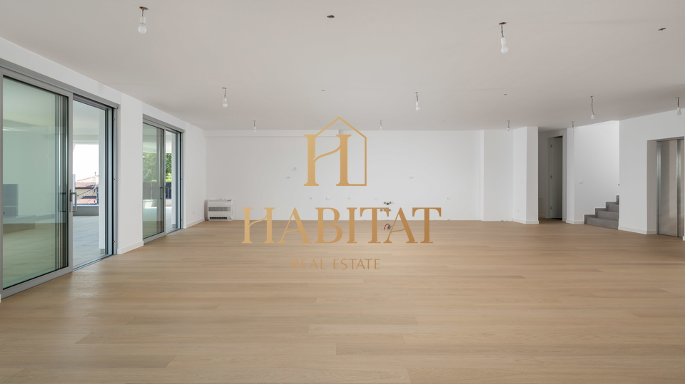 Wohnung, 367 m2, Verkauf, Opatija