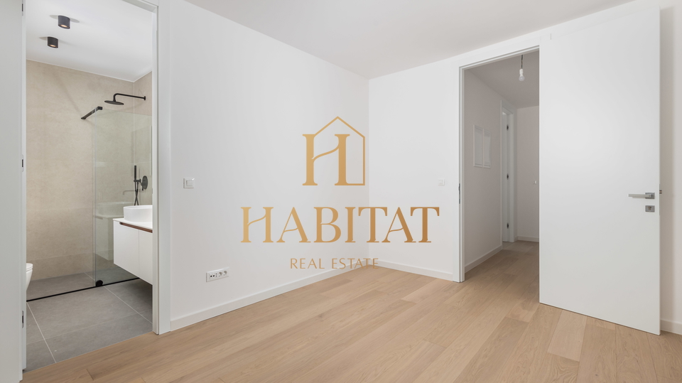 Opatija, stan 2S+DB s bazenom i pogledom na more