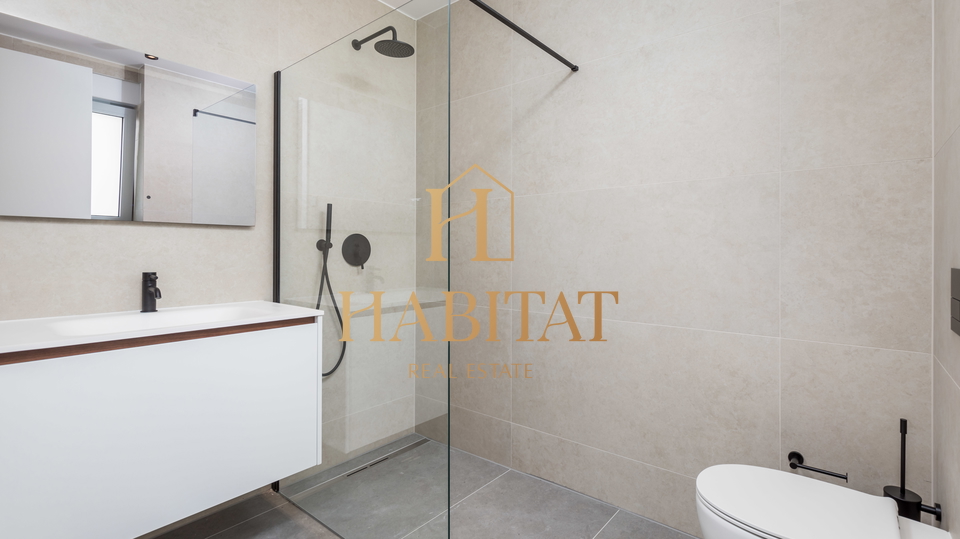 Opatija, stan 2S+DB s bazenom i pogledom na more