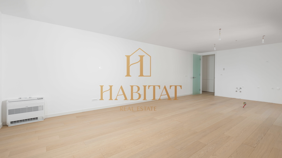 Opatija, stan 2S+DB s bazenom i pogledom na more