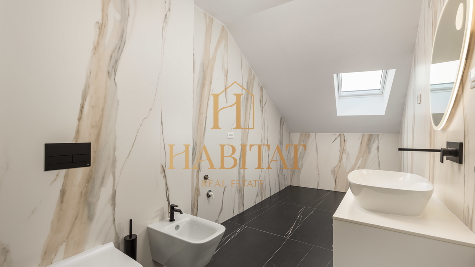 Wohnung, 367 m2, Verkauf, Opatija