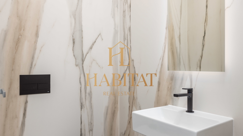 Wohnung, 367 m2, Verkauf, Opatija