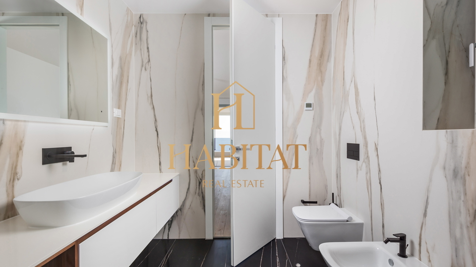 Wohnung, 367 m2, Verkauf, Opatija