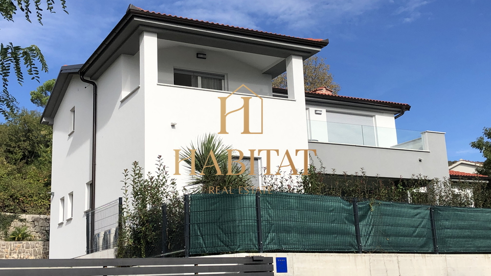 Opatija - I&ccaron;i&cacute;i&comma;  luksuzna ku&cacute;a s bazenom i pogledom na more