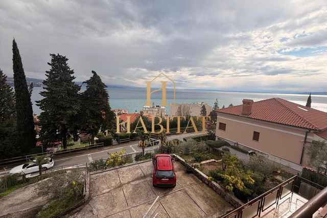 Opatija, stan s pogledom na more, 3S+DB, 88m2