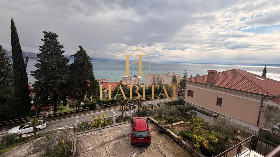 Opatija&comma; stan s pogledom na more&comma; 3S&plus;DB&comma; 88m2
