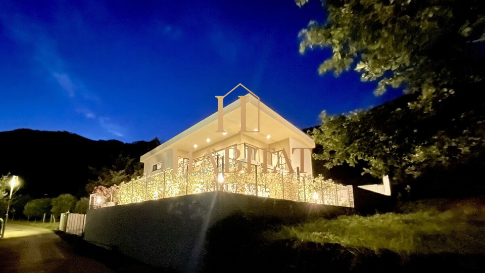 House, 190 m2, For Sale, Mošćenička Draga