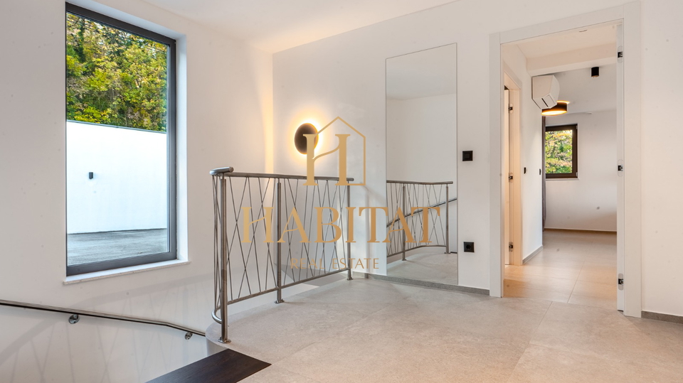 Haus, 219 m2, Verkauf, Lovran