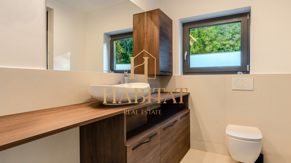 Haus, 219 m2, Verkauf, Lovran