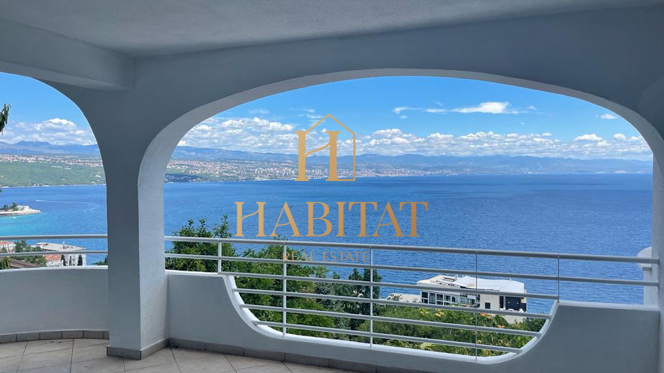 Opatija&comma; stan s pogledom na Kvarner&comma; 2S&plus;DB&comma; 150 m2