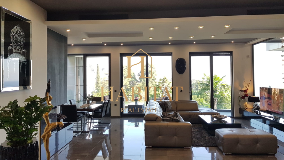 House&comma; 756 m2&comma; For Sale&comma; Opatija