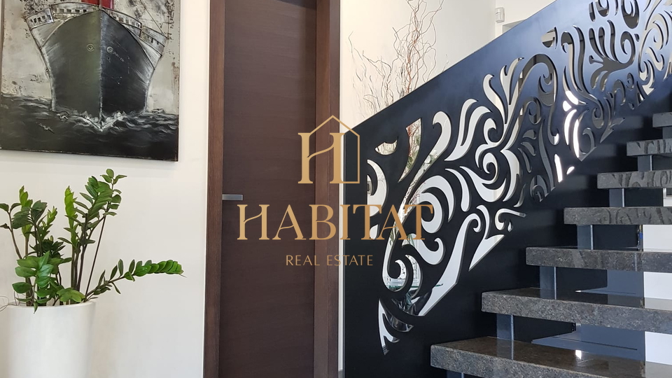 House&comma; 756 m2&comma; For Sale&comma; Opatija