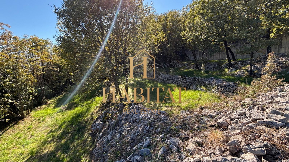 Mo&scaron;&cacute;eni&ccaron;ka Draga - Sveta Jelena&comma; gra&dstrok;evinsko zemlji&scaron;te s pogledom na more&comma; 871 m2