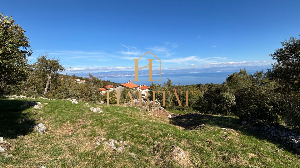 Mo&scaron;&cacute;eni&ccaron;ka Draga - Sveta Jelena&comma; gra&dstrok;evinsko zemlji&scaron;te s pogledom na more&comma; 871 m2