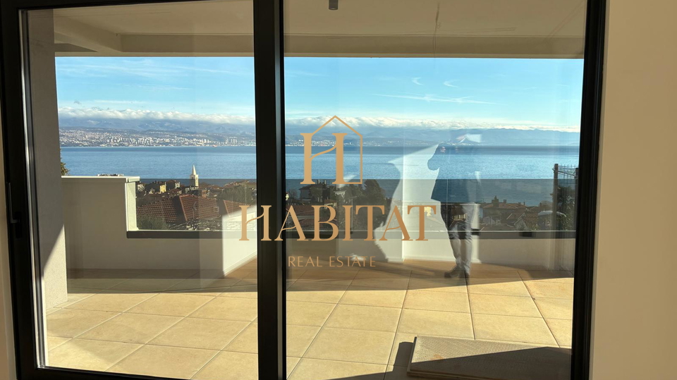 Lovran&comma; stan s vrtom u novogradnji&comma; 3S&plus;DB&comma; 207&comma;10 m2