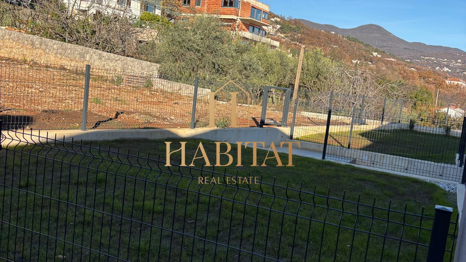 Lovran&comma; stan s vrtom u novogradnji&comma; 2S&plus;DB&comma; 116&comma;89 m2