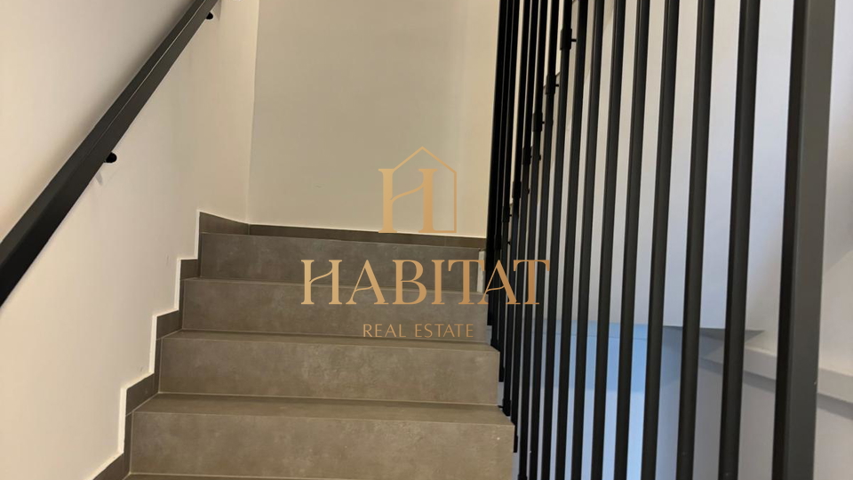 Lovran&comma; stan s vrtom u novogradnji&comma; 3S&plus;DB&comma; 207&comma;10 m2