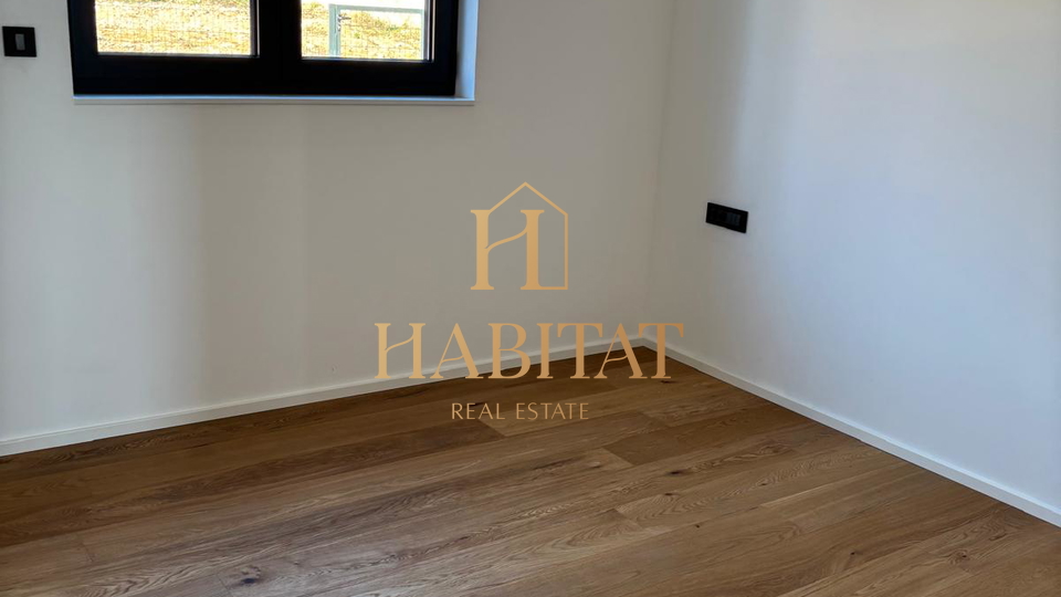 Lovran&comma; stan s vrtom u novogradnji&comma; 3S&plus;DB&comma; 207&comma;10 m2