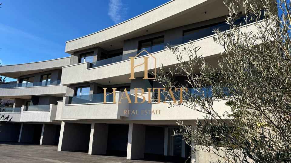 Lovran&comma; stan s vrtom u novogradnji&comma; 2S&plus;DB&comma; 116&comma;89 m2