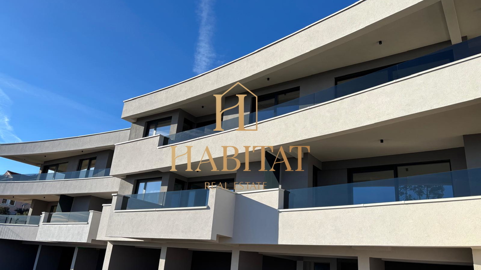 Lovran&comma; stan s vrtom u novogradnji&comma; 3S&plus;DB&comma; 207&comma;10 m2