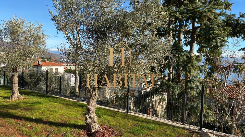 Lovran&comma; stan s vrtom u novogradnji&comma; 3S&plus;DB&comma; 207&comma;10 m2