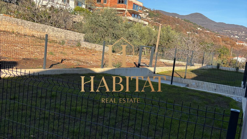 Lovran&comma; stan s vrtom u novogradnji&comma; 2S&plus;DB&comma; 112&comma;99 m2