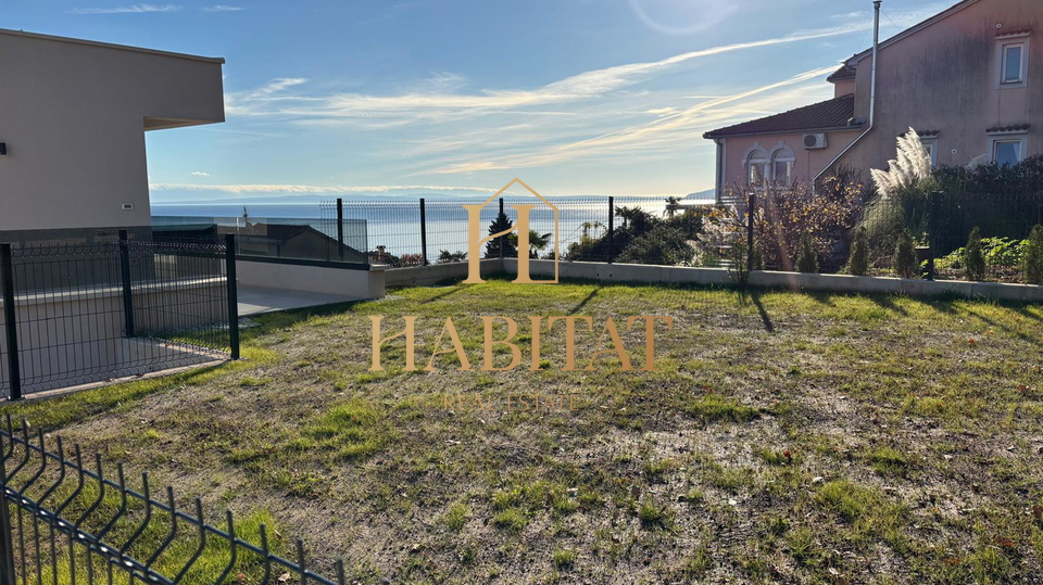 Lovran&comma; stan s vrtom u novogradnji&comma; 2S&plus;DB&comma; 114&comma;82 m2