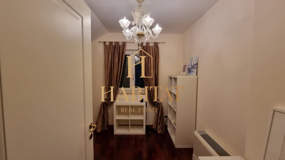 Opatija - I&ccaron;i&cacute;i&comma; eta&zcaron;a vile s velikom terasom i pogledom na more