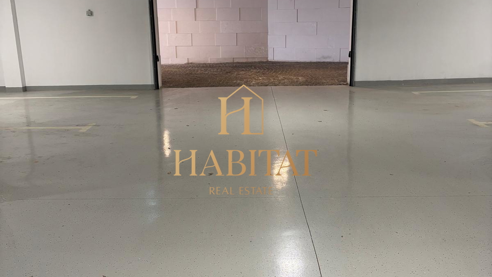 Opatija&comma; luksuzni stan s bazenom&comma; vrtom i pogledom na more