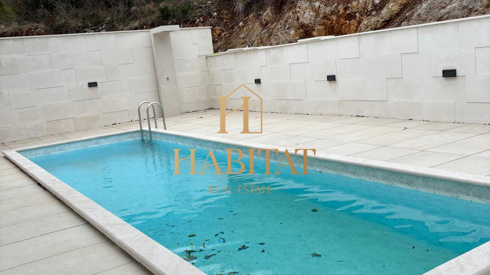 Apartment&comma; 217 m2&comma; For Sale&comma; Opatija