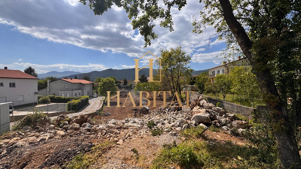 Kastav&comma; gra&dstrok;evinsko zemlji&scaron;te&comma; 850 m2