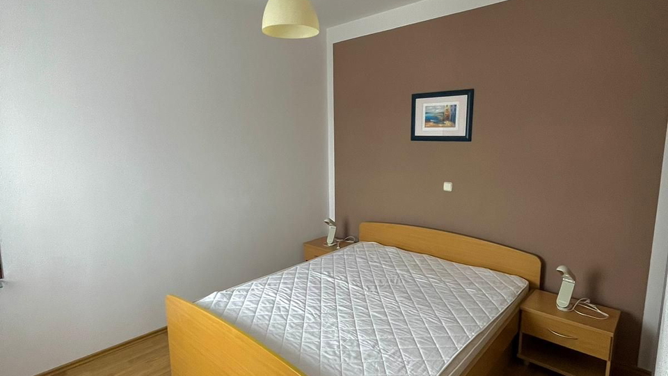 APARTMANSKA KU&Cacute;A 800 METARA OD MORA&comma; FUNTANA