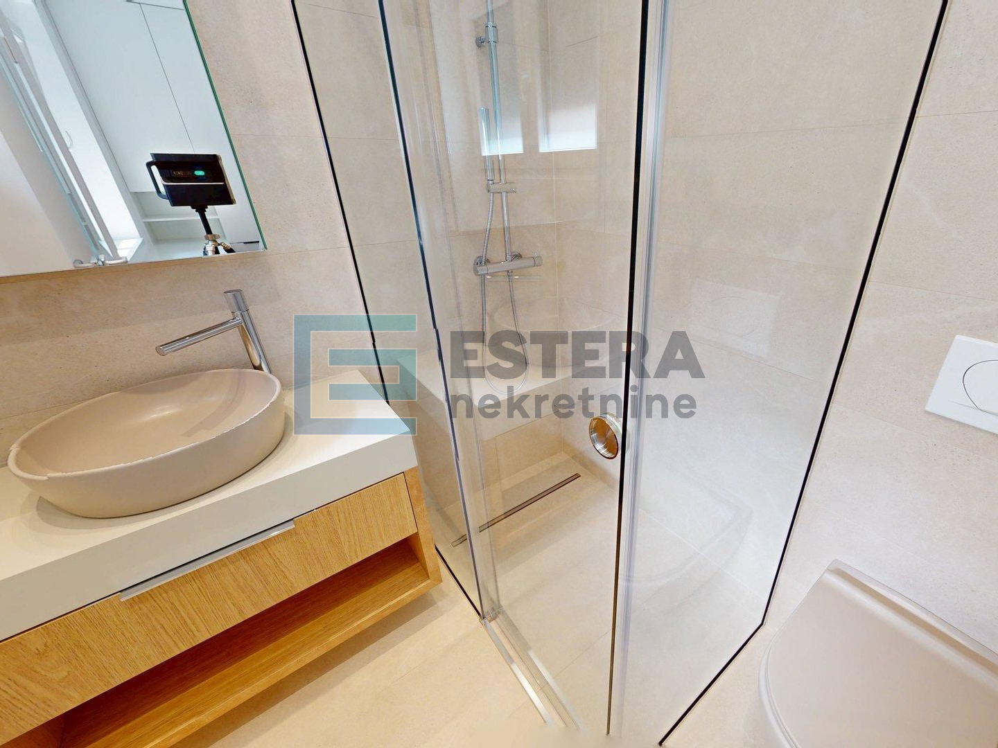 PRODAJA stan 90 m2, 3s, Srebrnjak, terasa