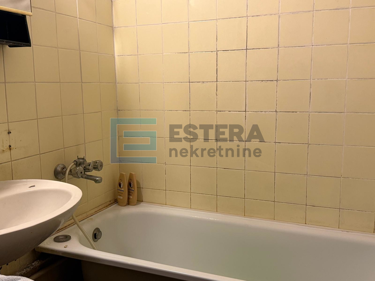 Stan PRODAJA Zapruđe 56 m2, 2s, 5. kat, toplana, lift