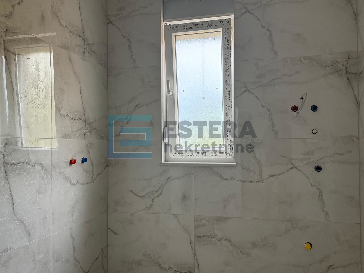 APARTMAN PRODAJA VINJERAC, POSEDARJE ,TROSOBNI B1,  82,25 m2