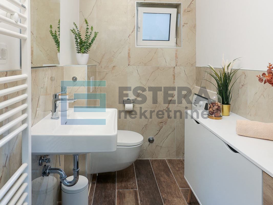 Kuća sa bazenom 130 m2 PRODAJA Pašman, 300 m od mora, 4s