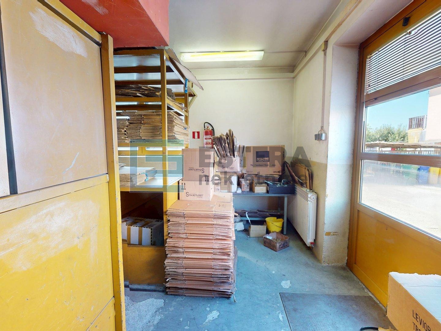 Prodaja stambeno poslovnog kompleksa, dvije kuće i proizvodna hala, Vrbovec