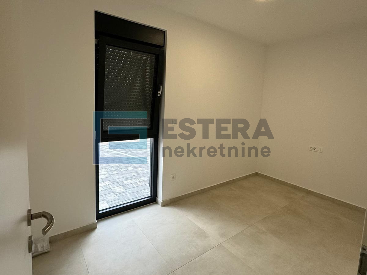 Vir PRODAJA apartman sa okućnicom, 100 m2, 3s, 2 parkinga
