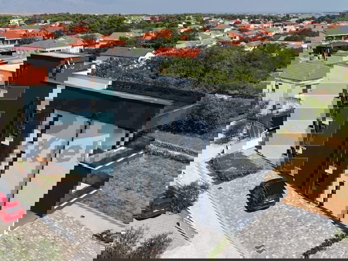 Vir PRODAJA apartman sa okućnicom, 100 m2, 3s, 2 parkinga