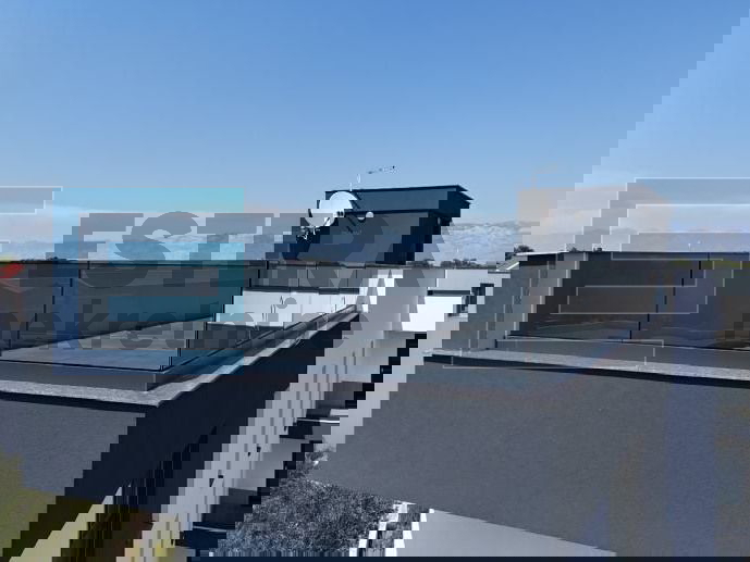 Vir PRODAJA apartman sa okućnicom, 100 m2, 3s, 2 parkinga