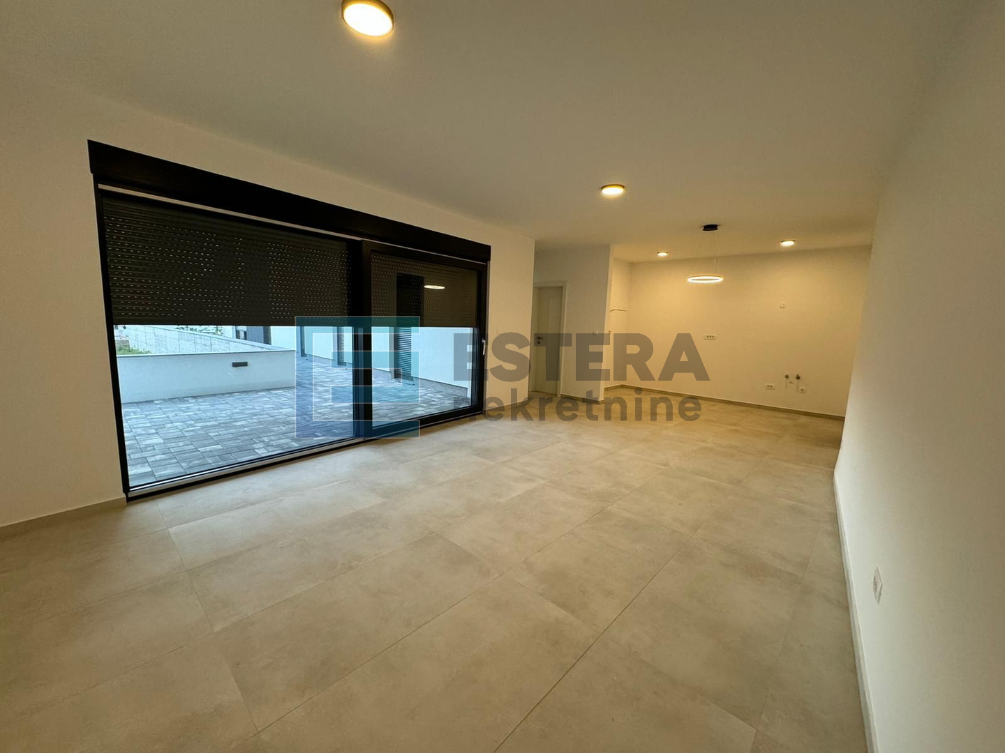 Vir PRODAJA apartman sa okućnicom, 100 m2, 3s, 2 parkinga